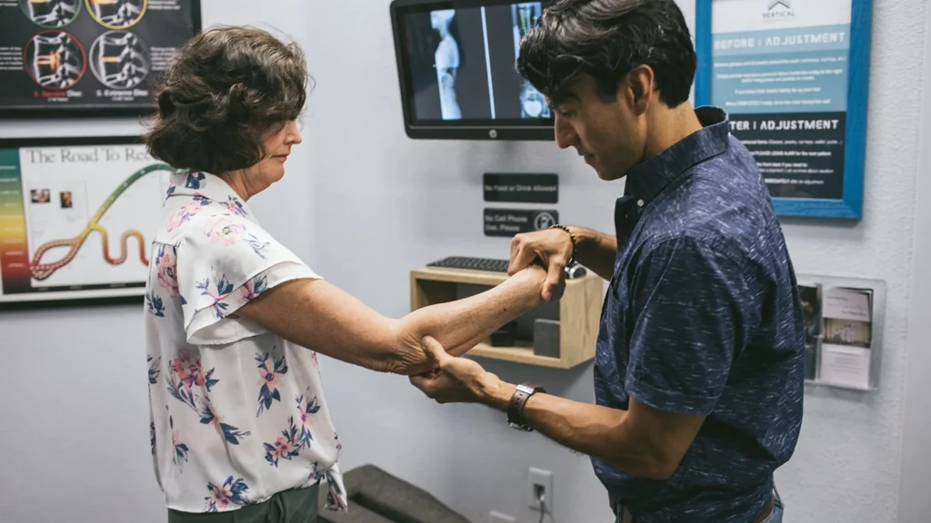 Understanding Tennis Elbow vs. Golfer's Elbow - sports injuries